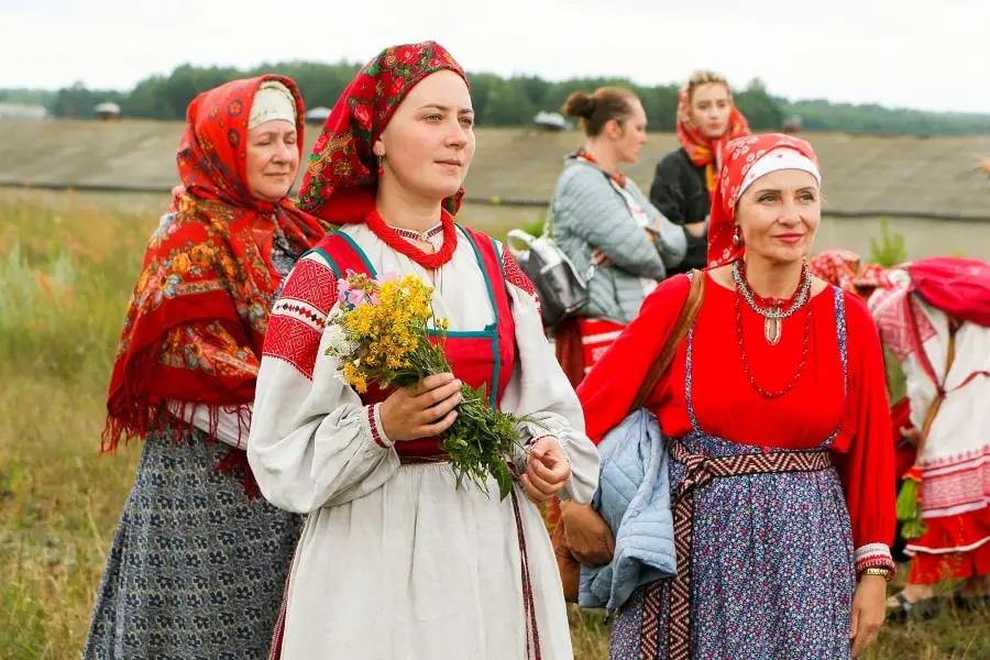 Russian Traditions Guide To Russian Culture Customs